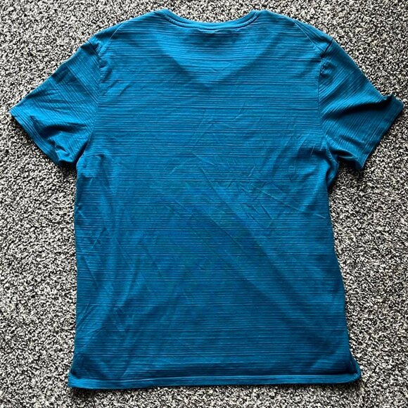 Calvin Klein Men’s Teal Tee – Large • Casual, Preppy, 100% Cotton - Picture 4 of 6